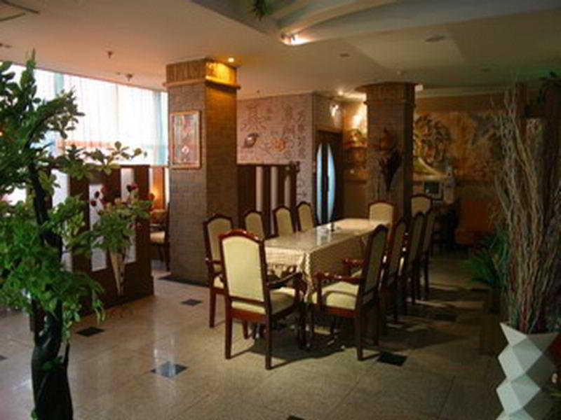 365Days Inn Hotel Yichang Restaurante foto